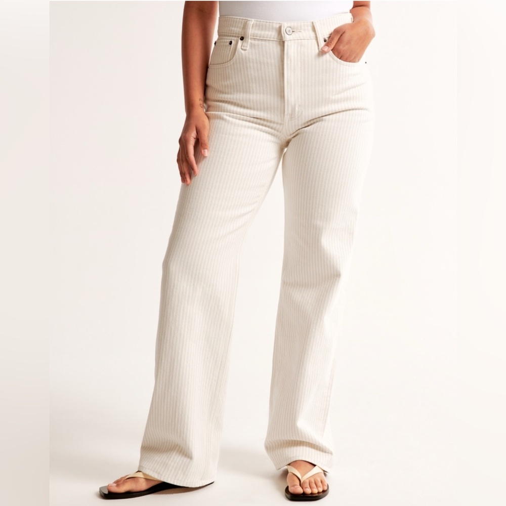 Abercrombie & Fitch Women's High Rise Jeans - Cream